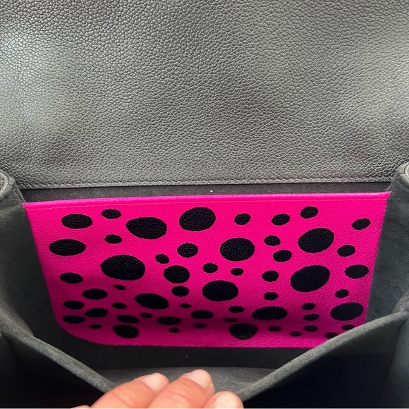 Louis VuittonxYayoi Kusama 2023 Monogram Embossed Dots Empreinte Pochette Métis - Picture 7 of 16